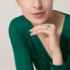 Panthere De Cartier-ring – vitguld, diamanter, smaragder, onyx – Cartier
