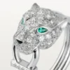Panthere De Cartier-ring – vitguld, diamanter, smaragder, onyx – Cartier