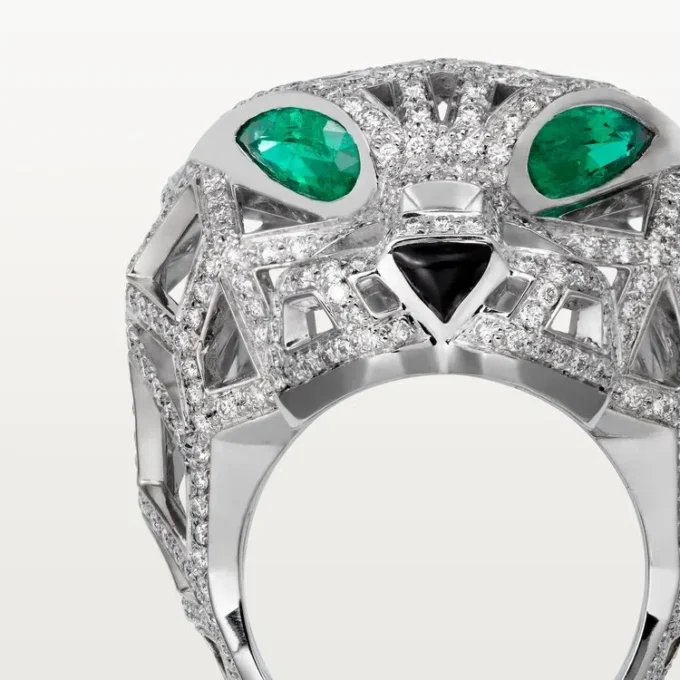 Panthere De Cartier-ring – vitguld, smaragder, onyx, diamanter – Cartier