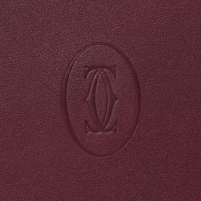 Portfölj, Must De Cartier – vinrött kalvskinn, guldfinish – Cartier Portfölj, Must De Cartier – vinrött kalvskinn, guldfinish – Cartier