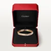 Trinity-armband i trefärgat guld, klassisk modell | Cartier Us Trinity-armband i trefärgat guld, klassisk modell | Cartier Us