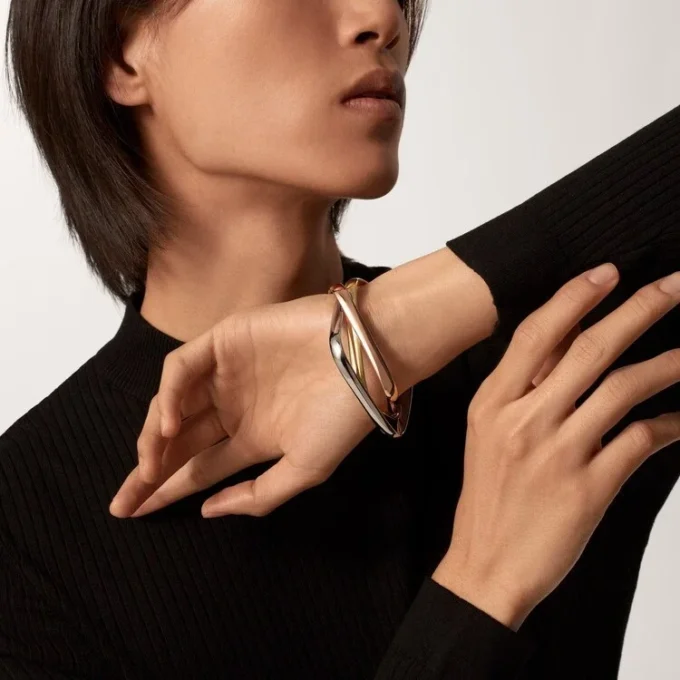 Trinity-armband, kuddeformad Trinity-armband, kuddeformad