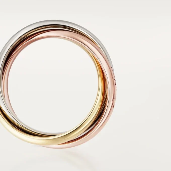 Trinity-ring i trefärgat guld, klassisk modell | Cartier Us Trinity-ring i trefärgat guld, klassisk modell | Cartier Us