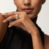 Trinity-ring, kuddeformad, stor modell, halvpavé Trinity-ring, kuddeformad, stor modell, halvpavé