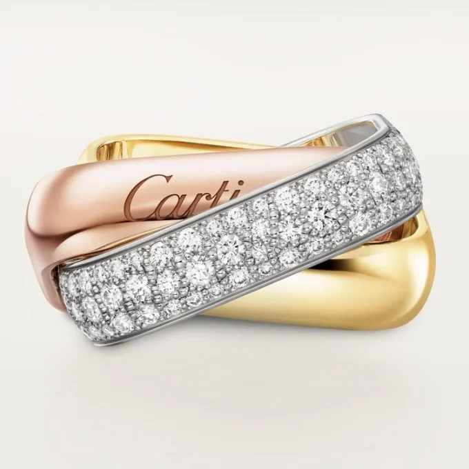 Trinity-ring, kuddeformad, stor modell, halvpavé Trinity-ring, kuddeformad, stor modell, halvpavé